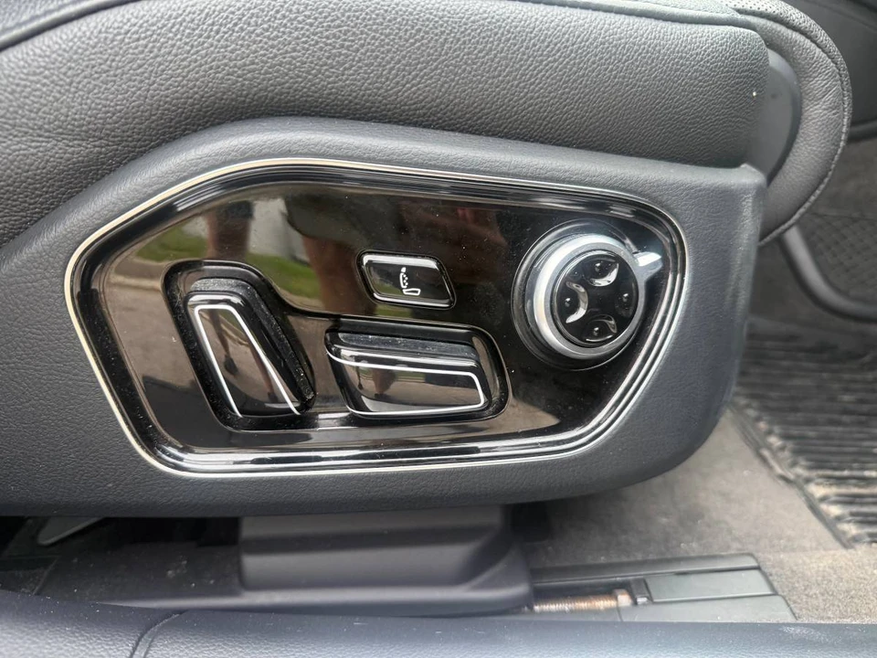 2014 Audi D4 A8 - Image 16 of 24
