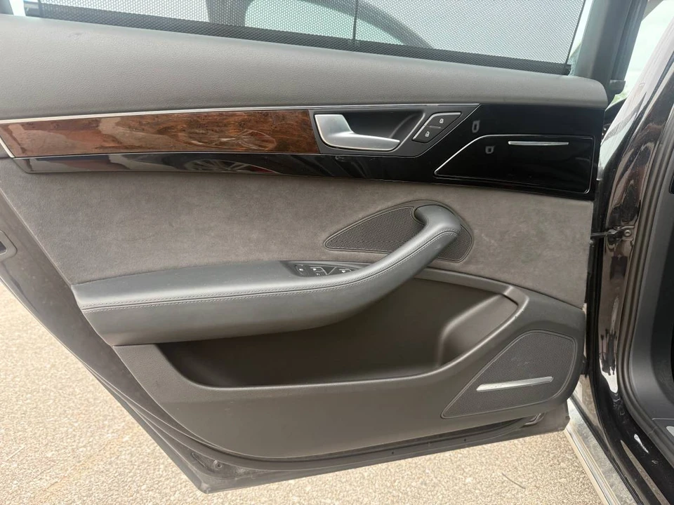 2014 Audi D4 A8 - Image 12 of 24