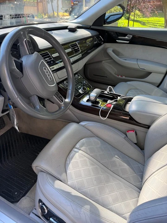 2015 Audi D4 A8 - Image 5 of 8