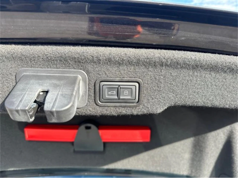 2015 Audi D4 A8 - Image 22 of 30