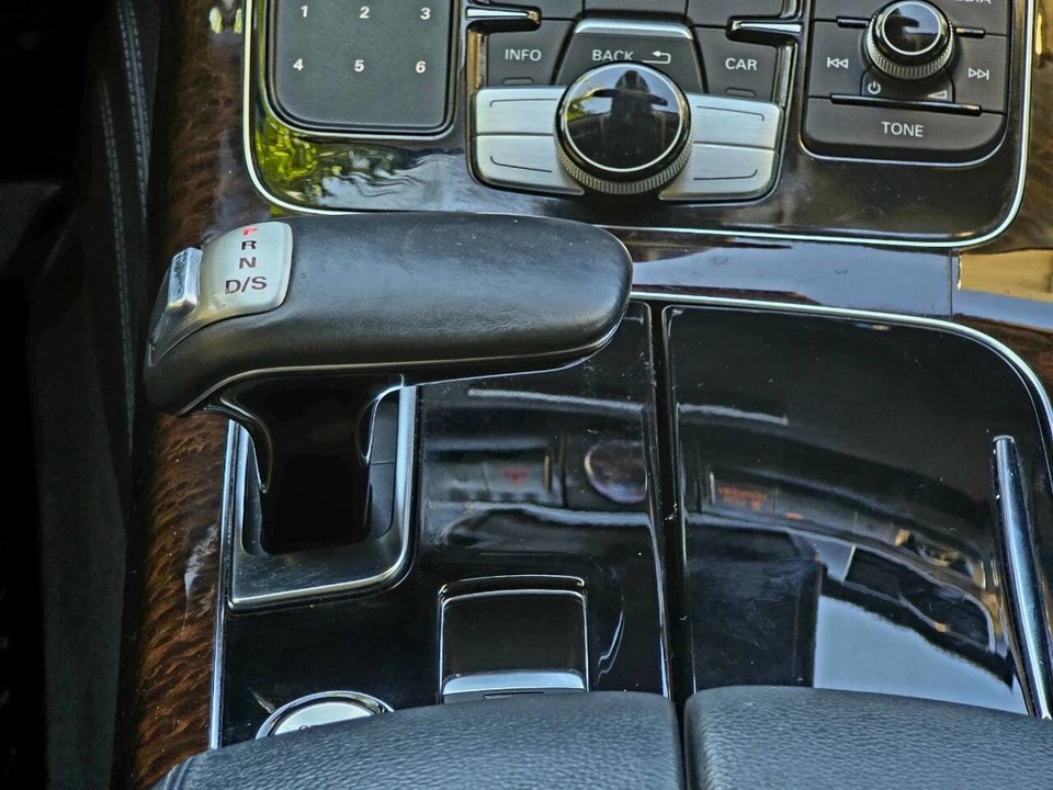 2015 Audi D4 A8 - Image 14 of 21