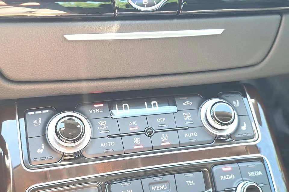 2015 Audi D4 A8 - Image 15 of 18