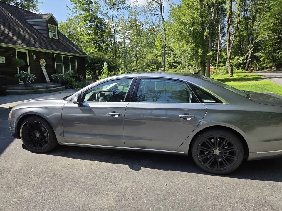 2015 Audi D4 A8 - Image 4 of 4