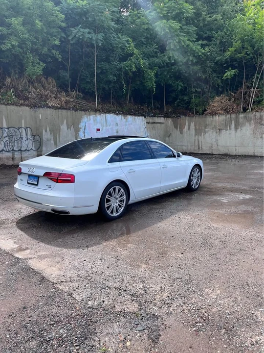 2015 Audi D4 A8 - Image 6 of 8