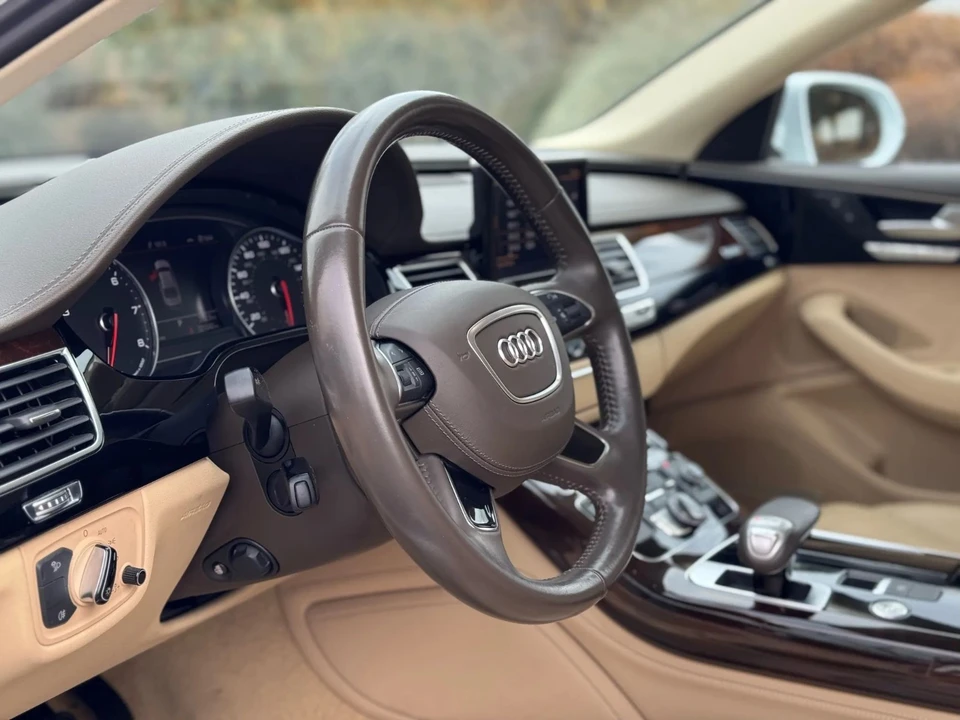 2015 Audi D4 A8 - Image 4 of 21