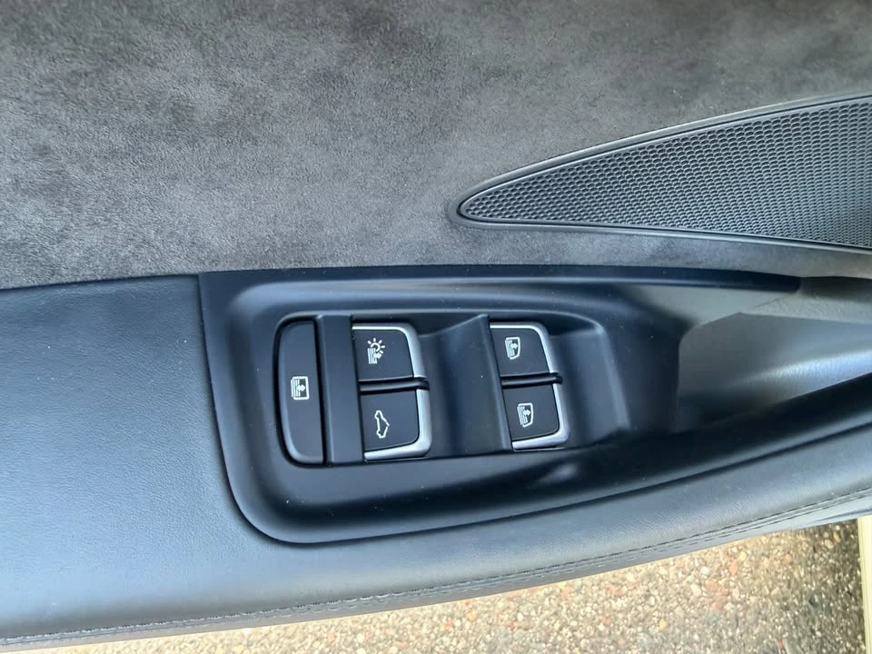 2015 Audi D4 A8 - Image 10 of 19