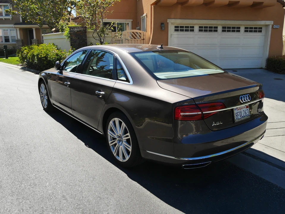 2015 Audi D4 A8 - Image 10 of 31
