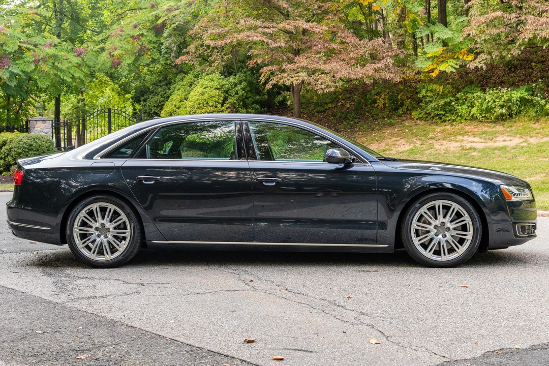 2015 Audi D4 A8 - Image 3 of 31