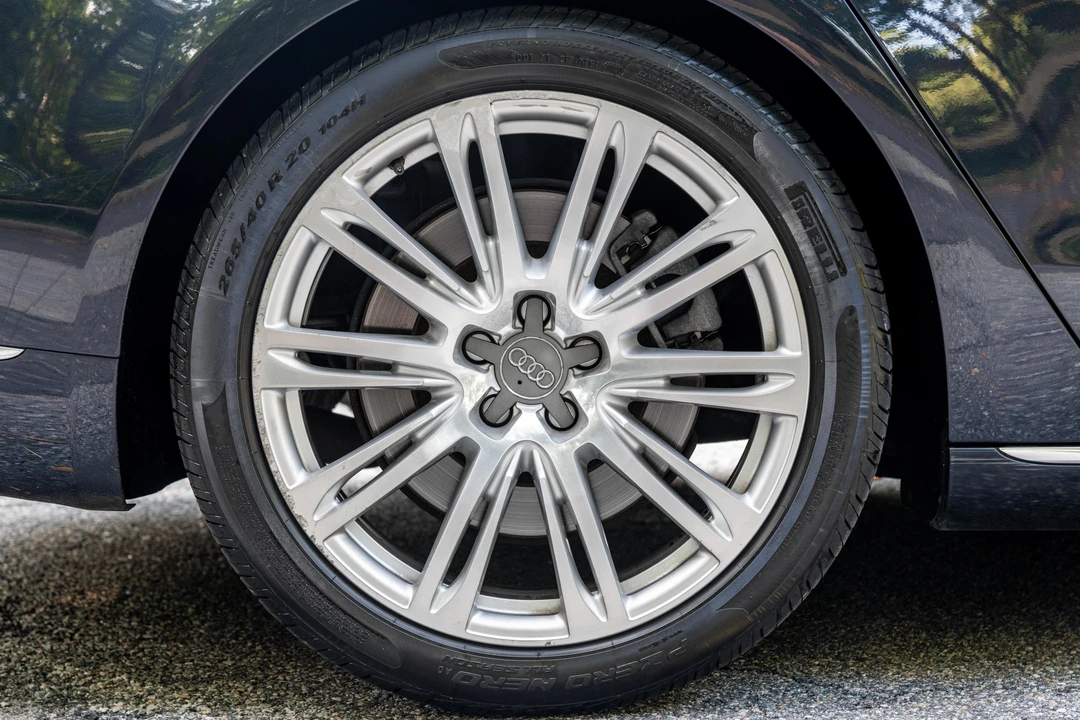 2015 Audi D4 A8 - Image 14 of 31