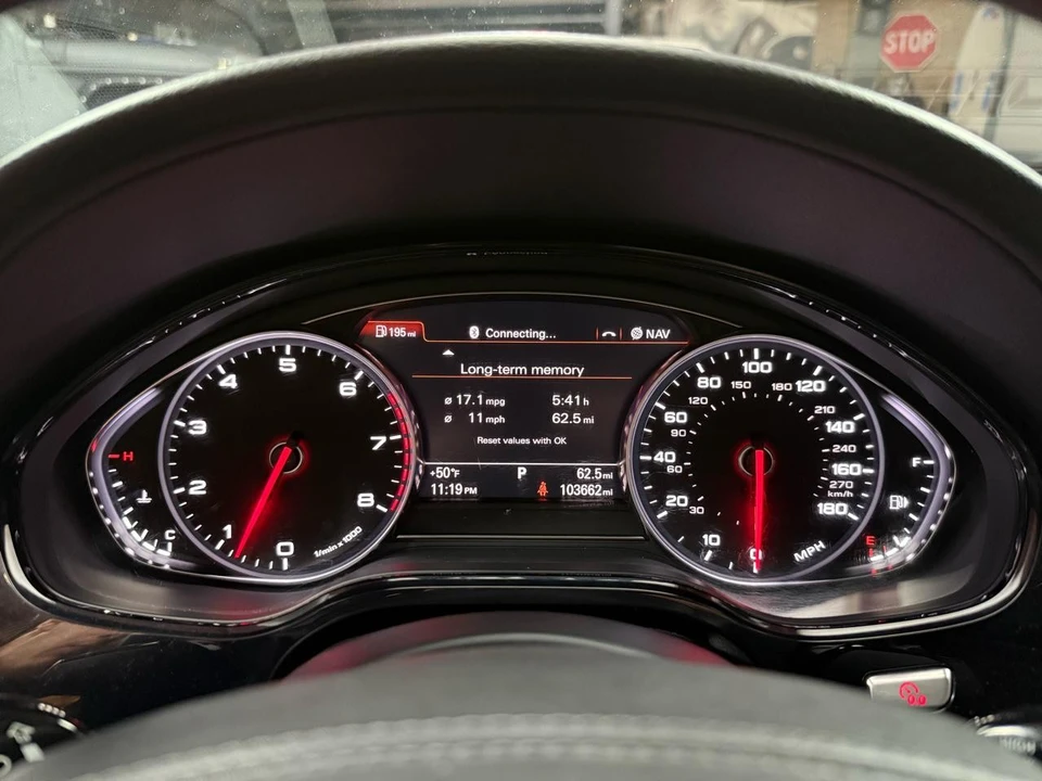 2015 Audi D4 A8 - Image 13 of 21