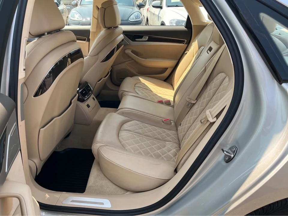 2015 Audi D4 A8 - Image 8 of 10