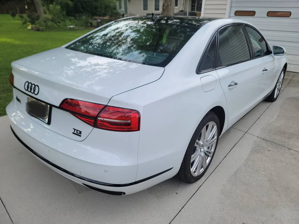 2015 Audi D4 A8 - Image 3 of 16
