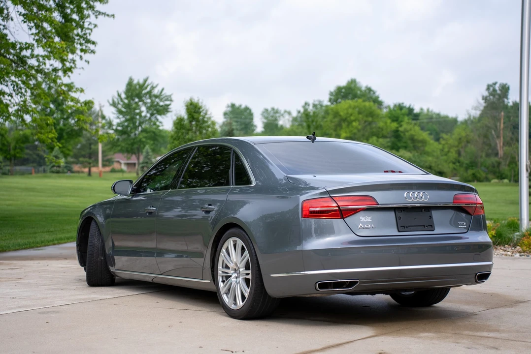 2015 Audi D4 A8 - Image 10 of 31