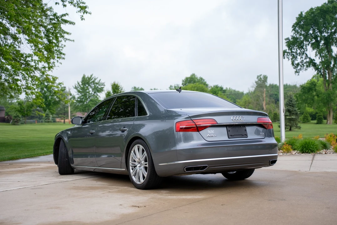 2015 Audi D4 A8 - Image 11 of 31