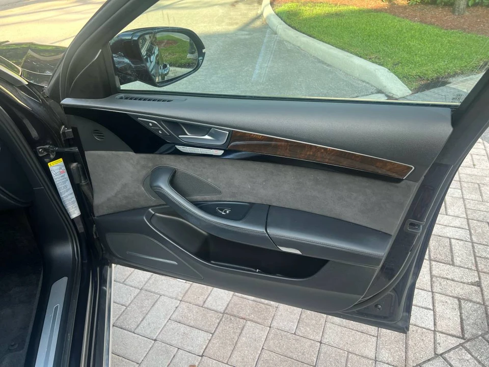 2015 Audi D4 A8 - Image 13 of 19