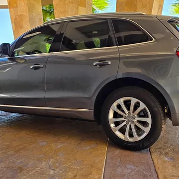 2015 Audi Q5 Premium 2.0T Quattro
