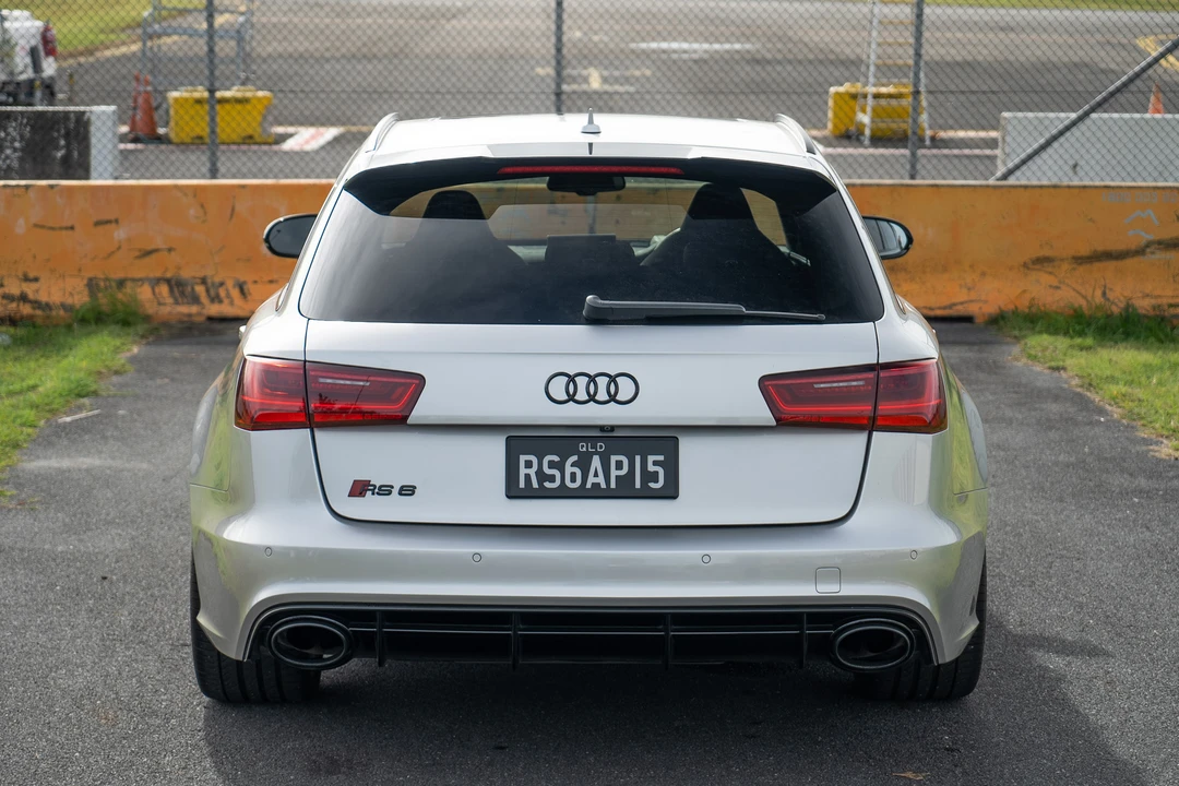 2015 Audi C7 RS6 - Image 14 of 31
