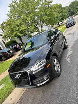 2015 Audi Q3 40 TFSI Premium Sport Utility 4D