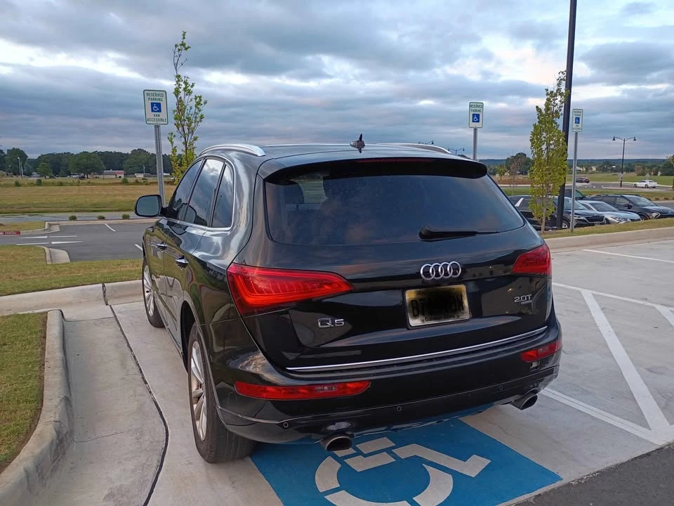 2015 Audi 8R Q5 - Image 3 of 10