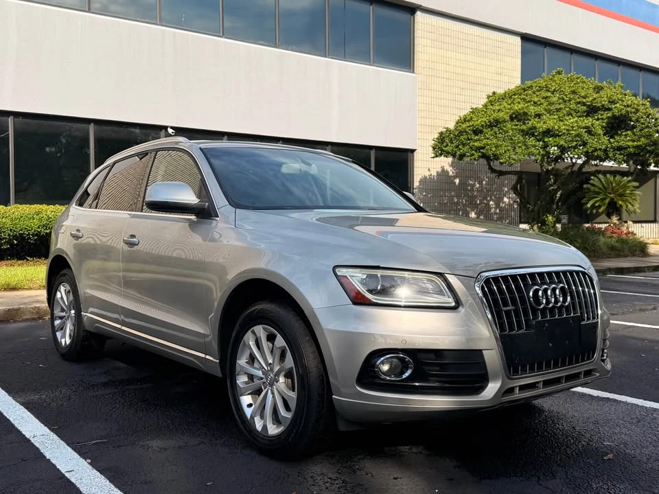 2015 Audi 8R Q5 - Image 2 of 20