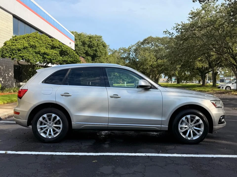 2015 Audi 8R Q5 - Image 8 of 20