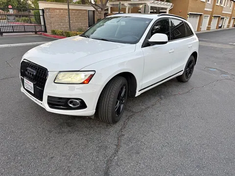 2015 Audi Q5 2.0T Premium Plus Sport Utility 4D