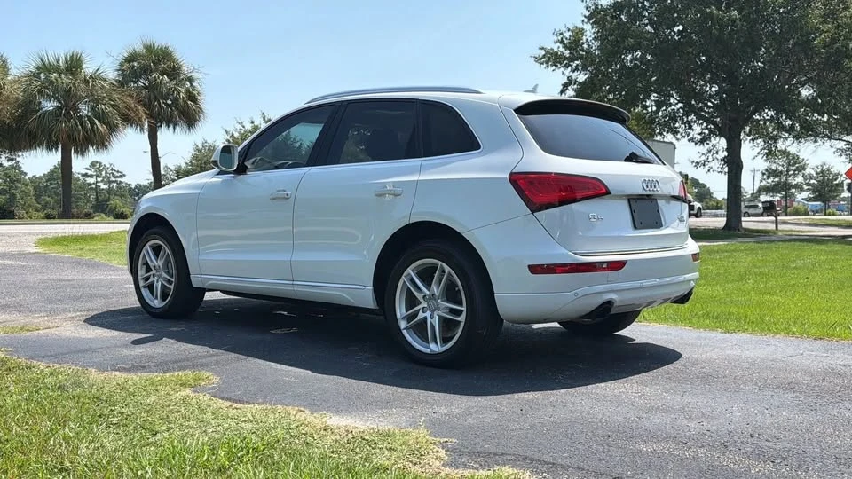 2015 Audi 8R Q5 - Image 2 of 10