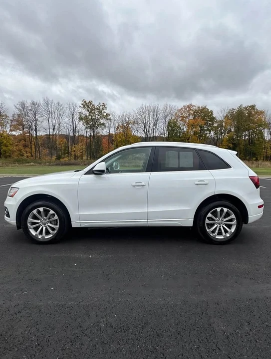 2015 Audi 8R Q5 - Image 2 of 15