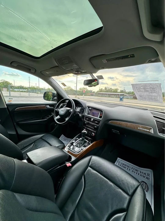 2015 Audi 8R Q5 - Image 8 of 9
