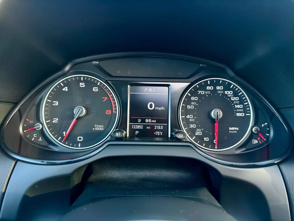 2015 Audi 8R Q5 - Image 17 of 17