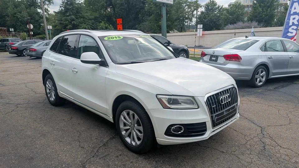 2015 Audi 8R Q5 - Image 2 of 10