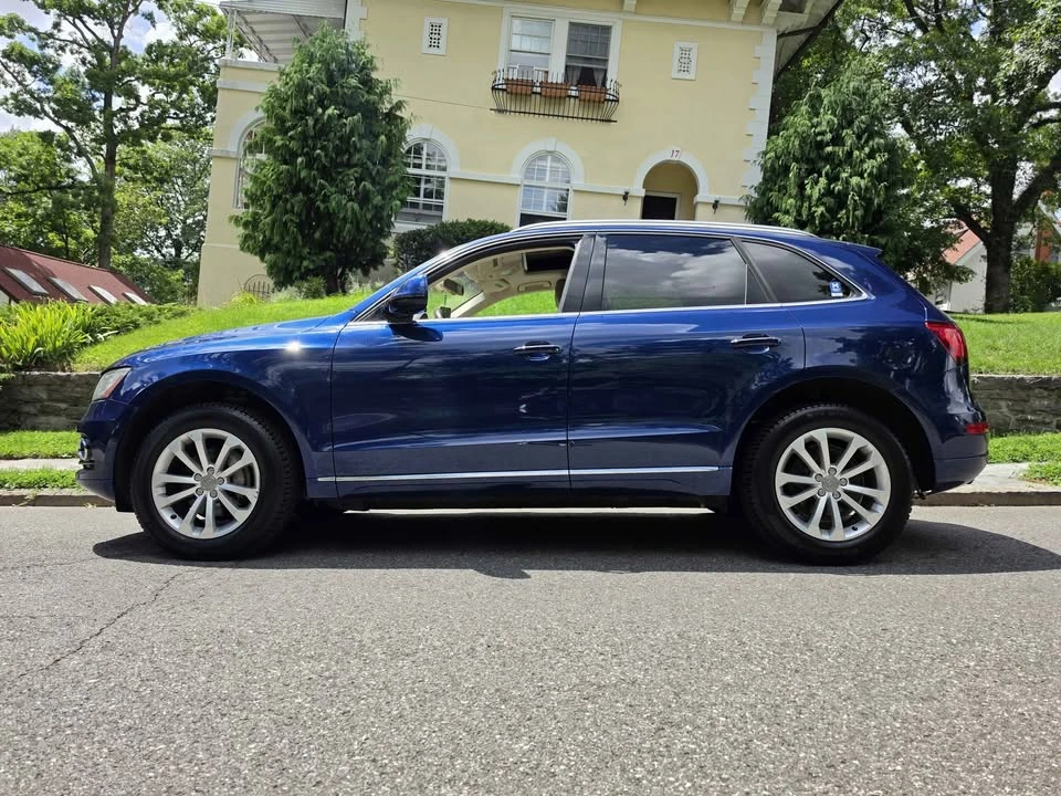 2015 Audi 8R Q5 - Image 2 of 12