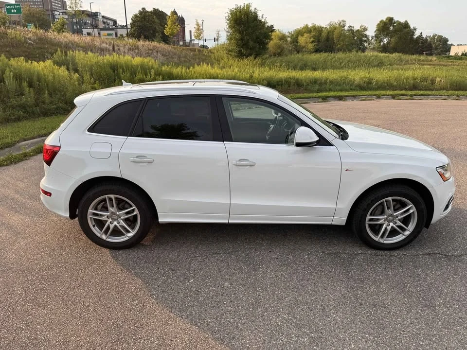 2015 Audi 8R Q5 - Image 4 of 12