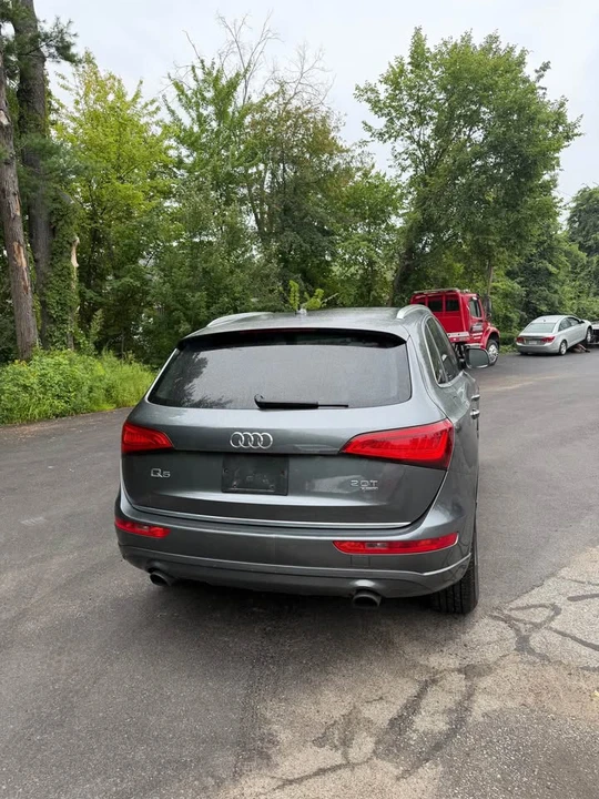 2015 Audi 8R Q5 - Image 8 of 14