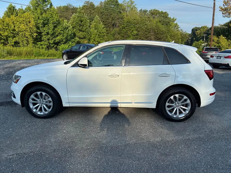 2015 Audi 8R Q5 - Image 2 of 16