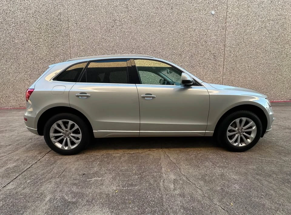 2015 Audi 8R Q5 - Image 8 of 17