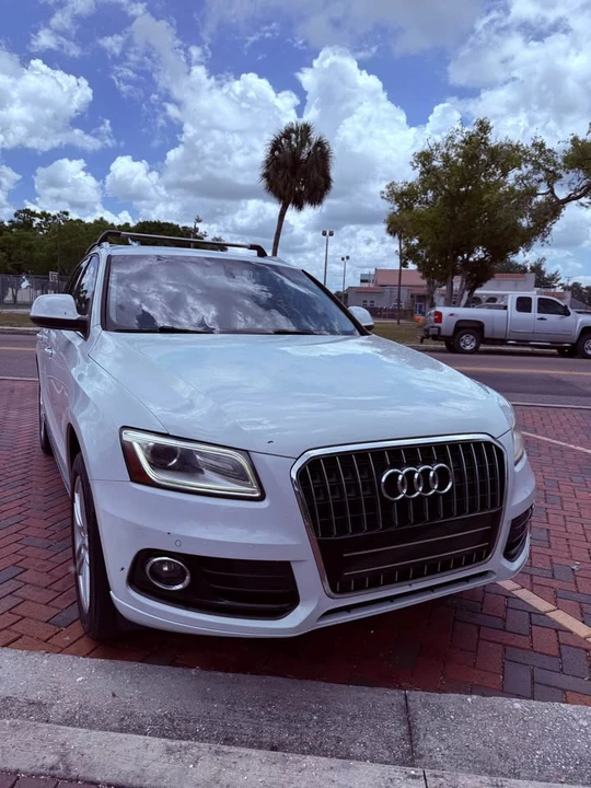 2015 Audi 8R Q5 - Image 2 of 12