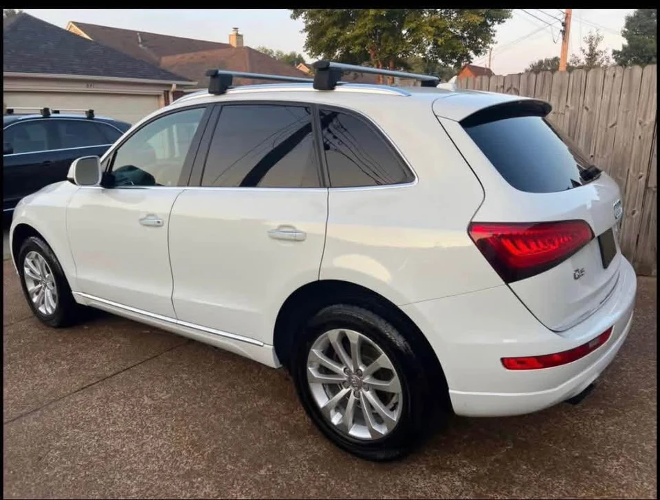 2015 Audi 8R Q5 - Image 2 of 11