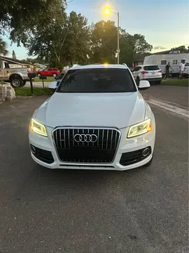 2015 Audi Q5 2.0T Quattro Premium Sport Utility 4D