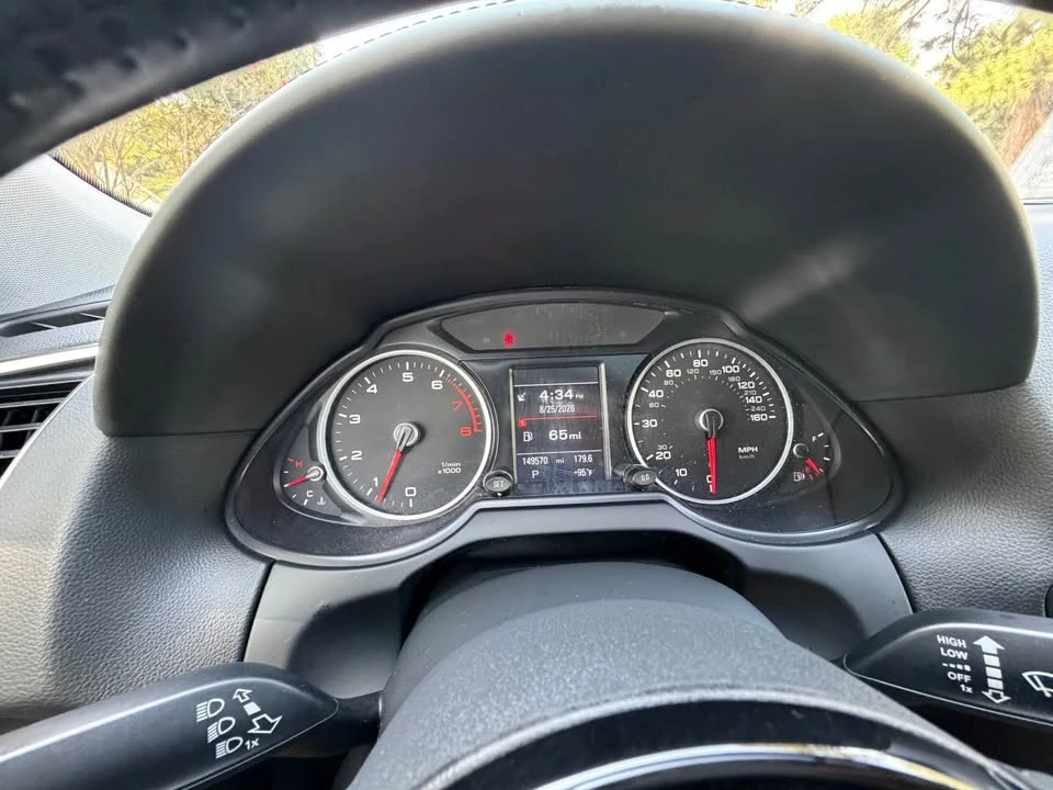 2015 Audi 8R Q5 - Image 8 of 12