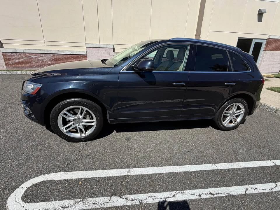 2015 Audi 8R Q5 - Image 2 of 18