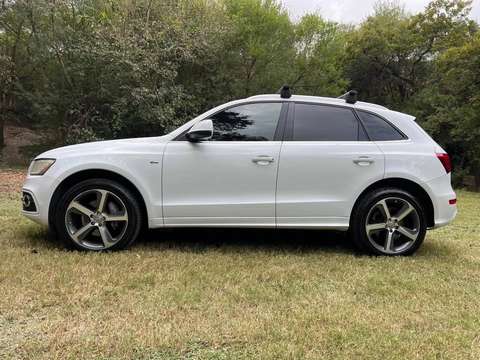 2015 Audi 8R Q5 - Image 2 of 21