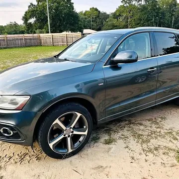 2015 Audi Q5 3.0T Prestige Sport Utility 4D