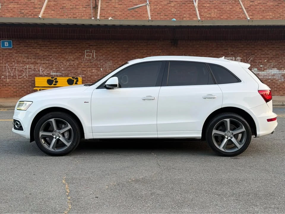 2015 Audi 8R Q5 - Image 5 of 18