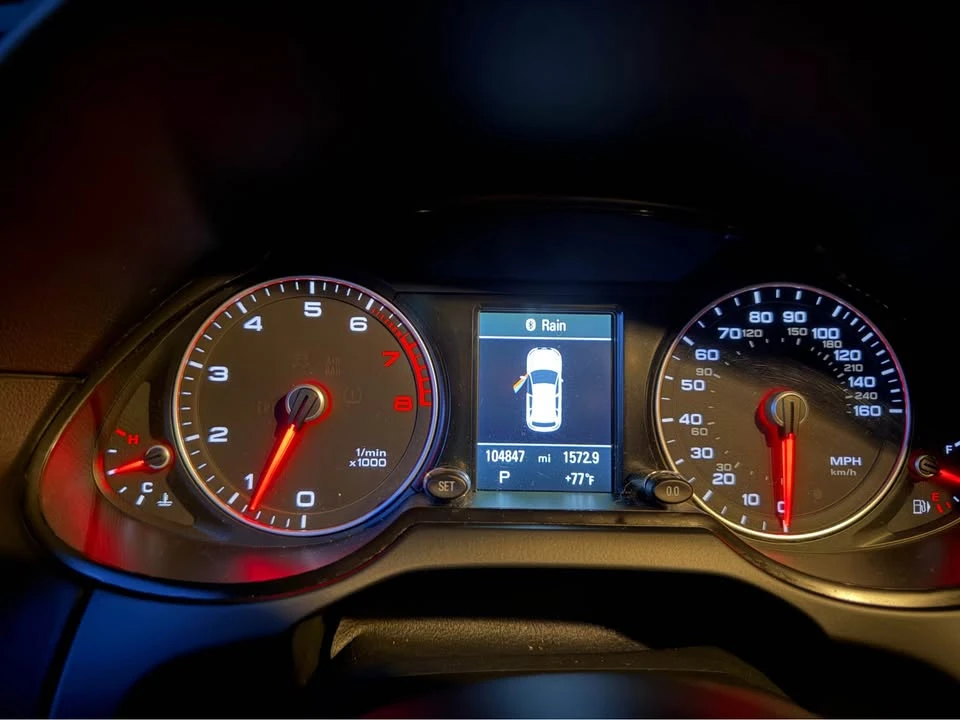 2015 Audi 8R Q5 - Image 8 of 13