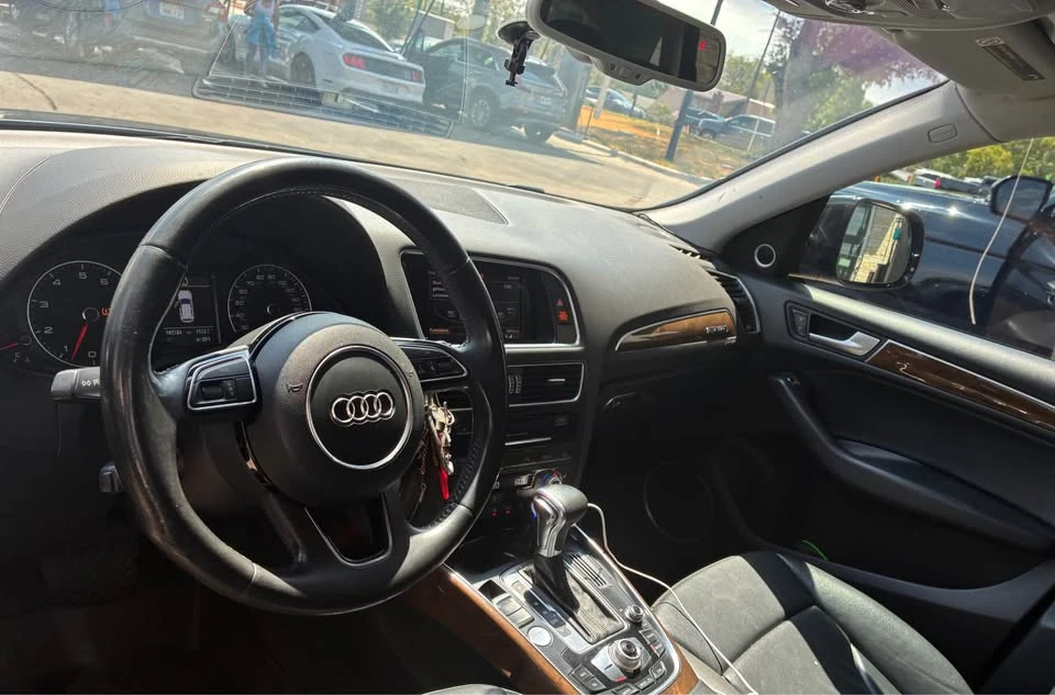 2015 Audi 8R Q5 - Image 9 of 19