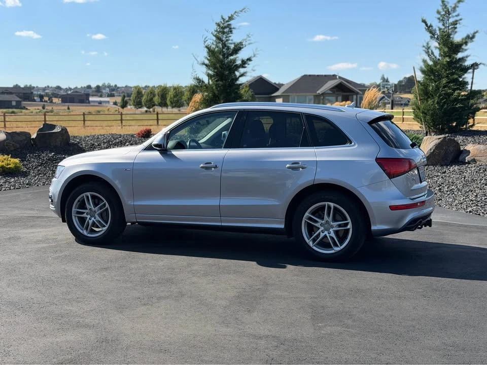 2015 Audi 8R Q5 - Image 2 of 11