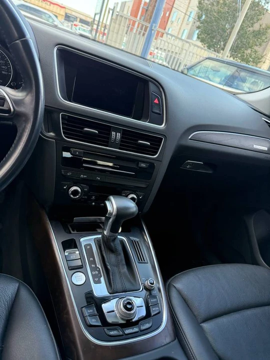 2015 Audi 8R Q5 - Image 14 of 14