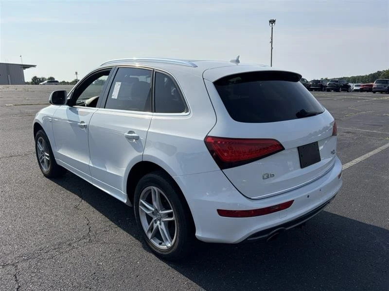 2015 Audi 8R Q5 - Image 8 of 19