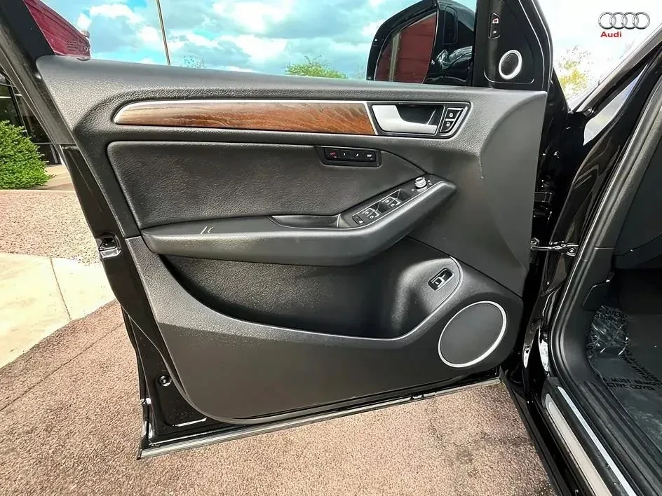 2015 Audi 8R Q5 - Image 10 of 20